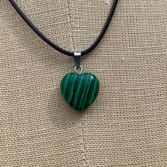 Handmade Malachite Stone/Resin Heart Amulet Necklace - Picture 2 of 6